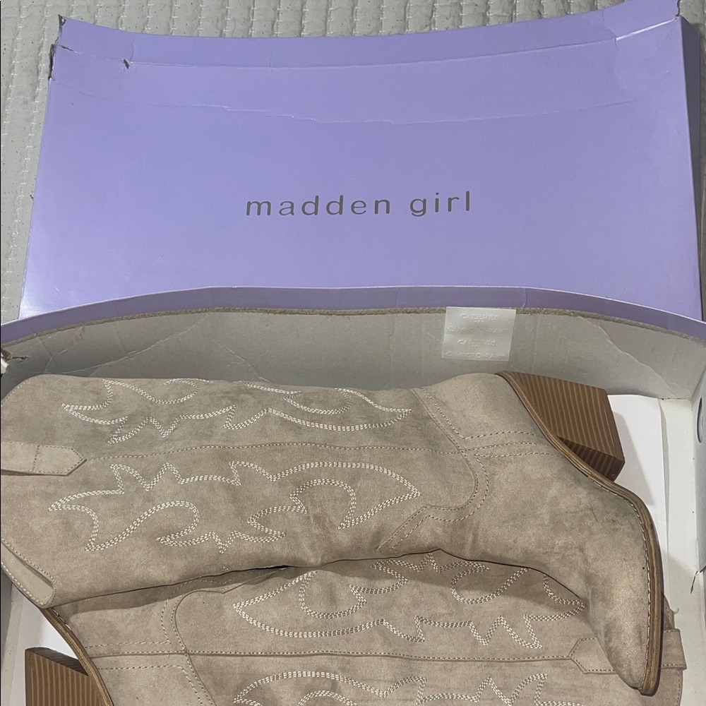 Madden Girl Arizona Stone Boots